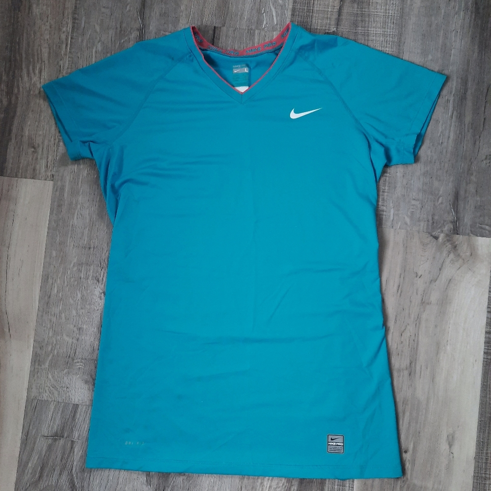 Nike athletic t-shirt